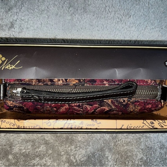 PATRICIA NASH Leather Isla Vint Floral Brocade Oblong Wristlet Wallet Purse NIB - Picture 2 of 7